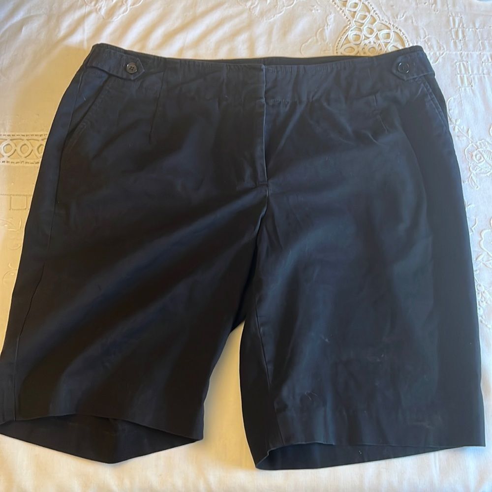 EUC Talbots Women’s Chino Shorts Size 14